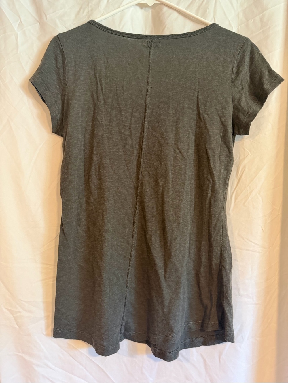 14th & Union Slate Gray V-Neck Short Sleeve Tee - Picture 3 of 3